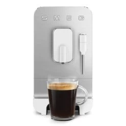 Smeg 50's Style Medium Volautomatische Espressomachine Mat Wit -Keuken Koopjes bcc02whmeu 10