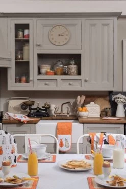 Ulster Weavers Cats In Waiting Theemuts Katoen Oranje -Keuken Koopjes lifestyle ncaw 0023 1 4